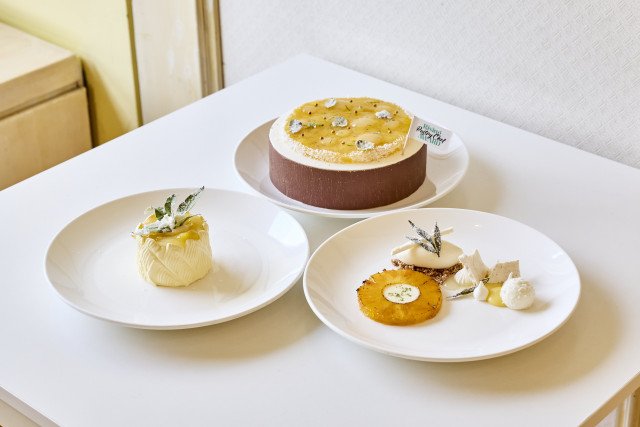 우승 길지호 셰프의 코코 둘세(Coco dulce, 상단), 피냐 파블로바(Piña Pavlova, 왼쪽), 피냐 코코(Piña Coco, 오른쪽)