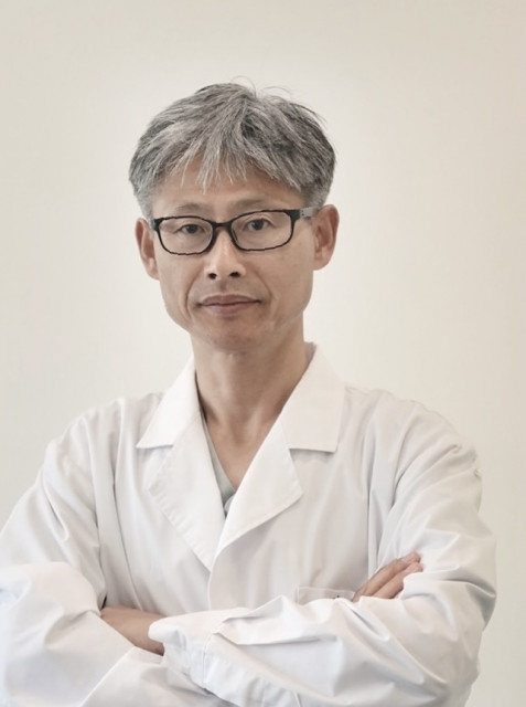 이덴슬리벨 ‘호흡리셋’의 신효상 저자(닥터베어풋 신효상마취통증의학과의원 대표원장)