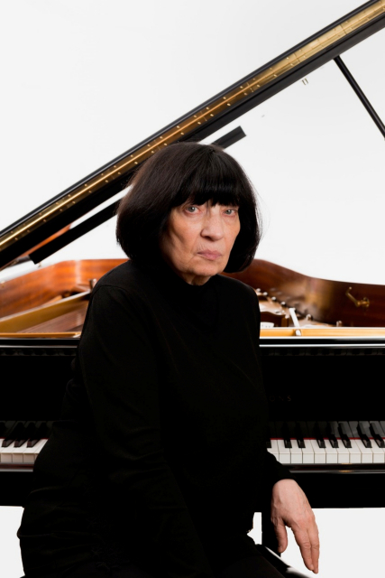 피아니스트 엘리소 비르살라제