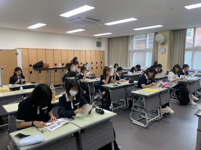 배화여자고등학교 학생들이 국립대한민국임시정부기념관에서 활동발표회를 진행하고 있다