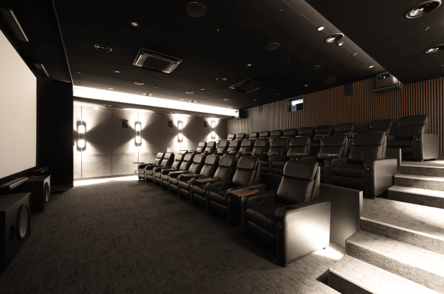 ‘모노플렉스 바이 이비스 스타일 앰배서더 강남(MONOPLEX by ibis Styles Ambassador Gangnam)’ 전경