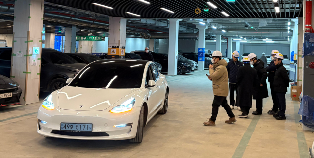 반포 래미안 트리니원 지하주차장 자동 호출 시연