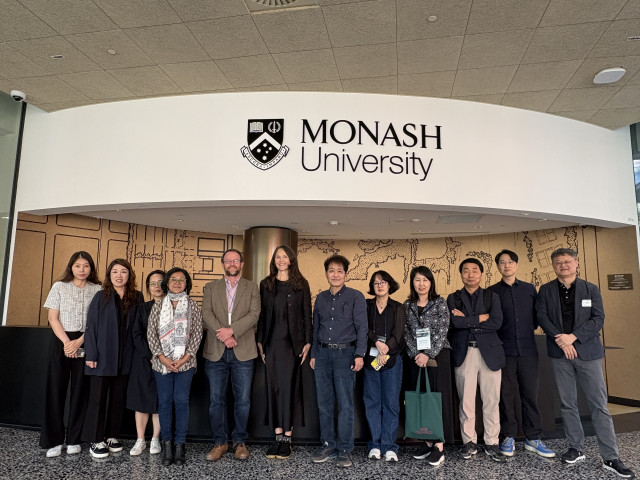 건국대학교 모빌리티인문학 연구원이 지난 2월 23일~24일 양일간 호주 멜버른 모나쉬대학교 사회과학대학 및 이머징 테크놀로지 연구소와 공동으로 국제학술대회를 개최했다