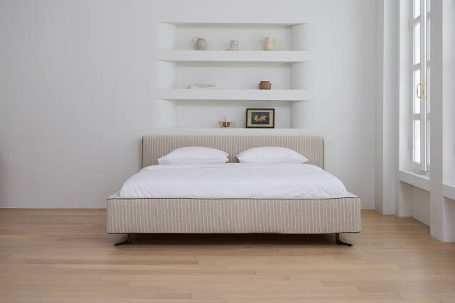 돌레란 디자인 베드 ‘리바’